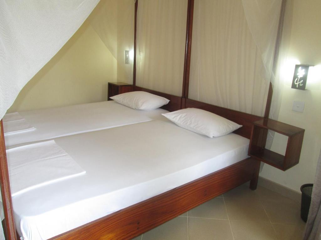 Tandem Guesthouse Хикадува Екстериор снимка