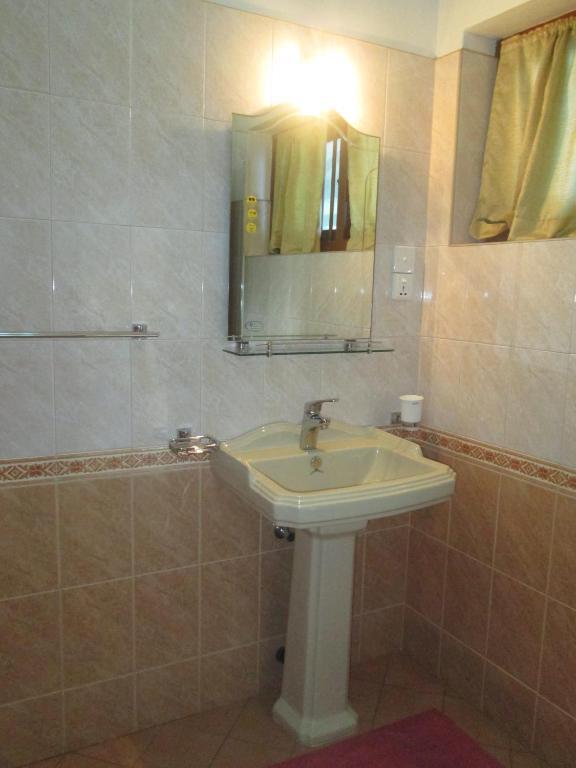 Tandem Guesthouse Хикадува Екстериор снимка