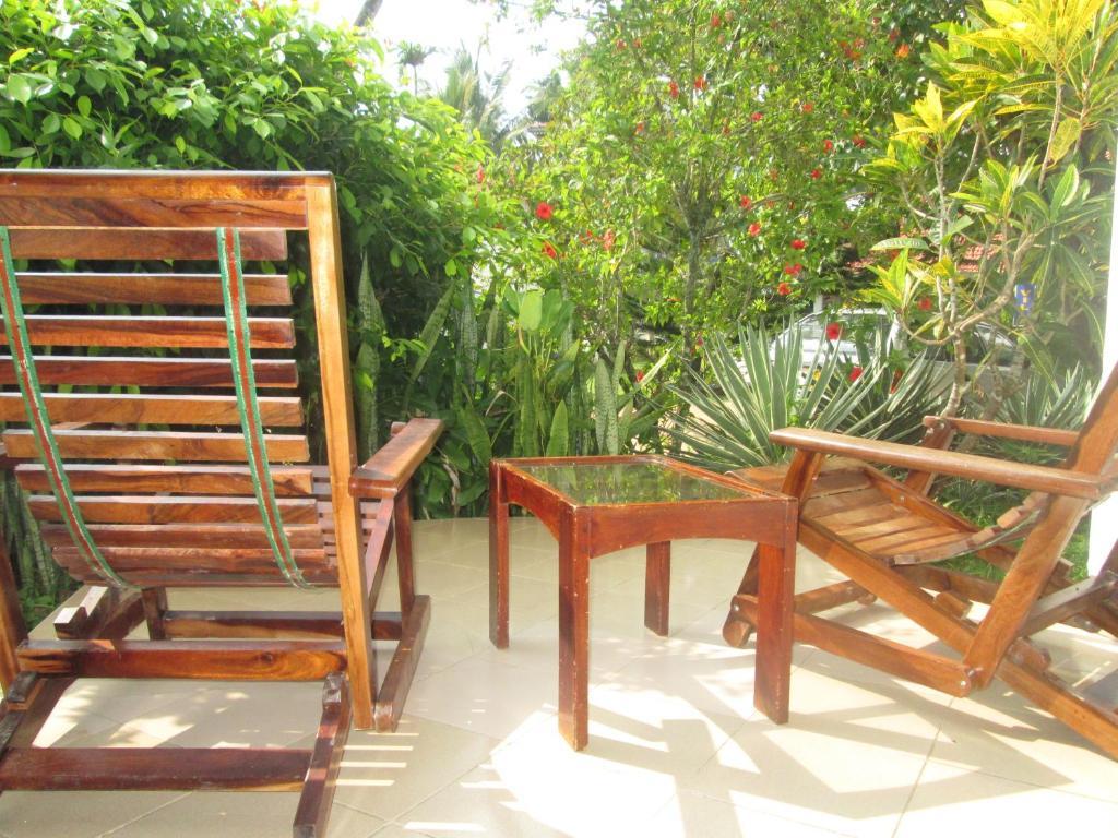 Tandem Guesthouse Хикадува Екстериор снимка